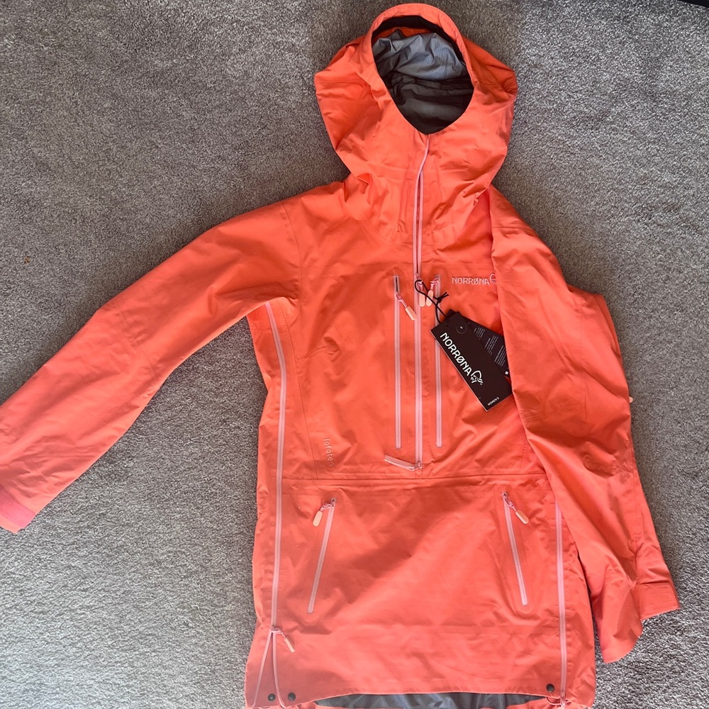 Narrona lofoten Gore-Tex Pro Jacket Orange/Coral Women’s Size Small NWT Slim Fit
